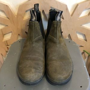 Blundstone boots Men’s US 9.5 olive green #1615